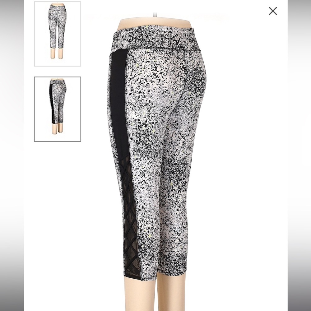 Capri Mid-Rise black and white dotted leggings